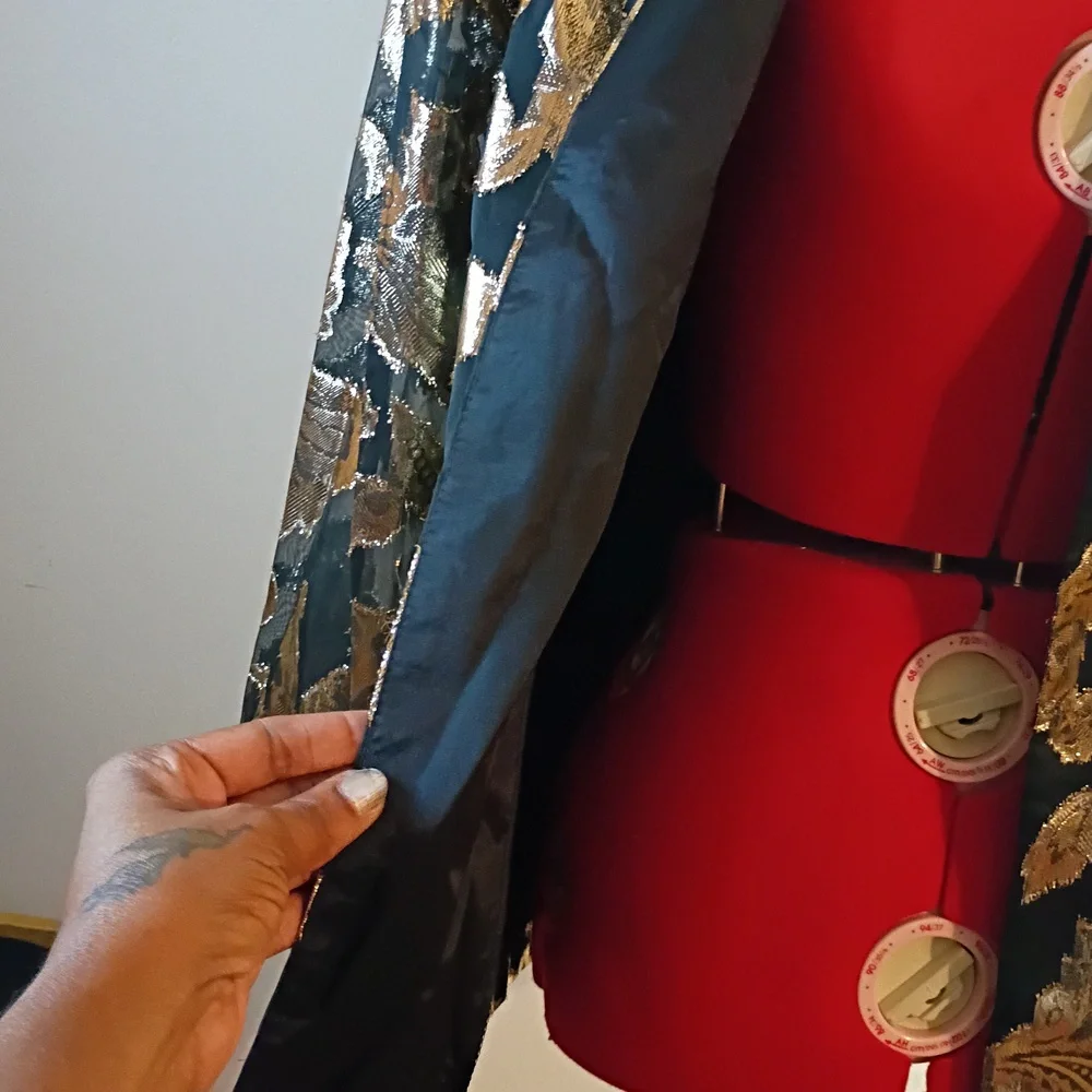 David Rose Vtg Black and Gold Floral Blazer Sm - Picture 4 of 15